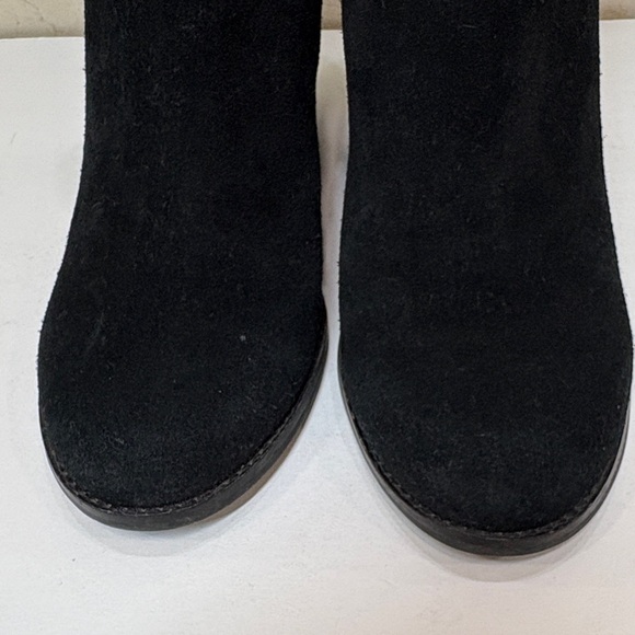 Lucky Brand Black Yamina Suede Ankle Booties, 9 - Picture 5 of 13